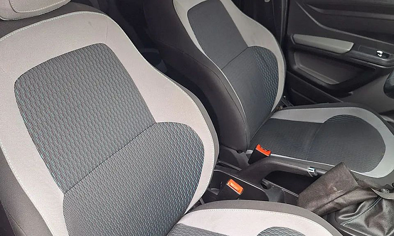 Chevrolet Onix Hatch...