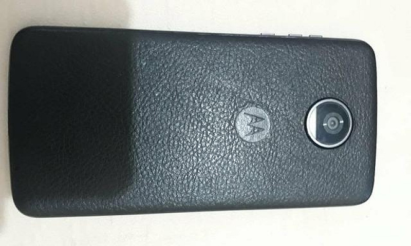 Moto Z2 Play...
