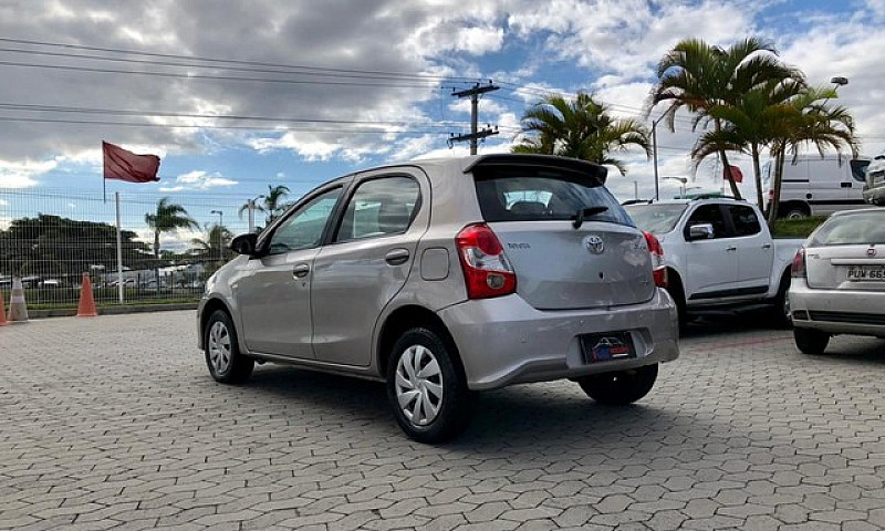 Etios 1.5 Xs Complet...