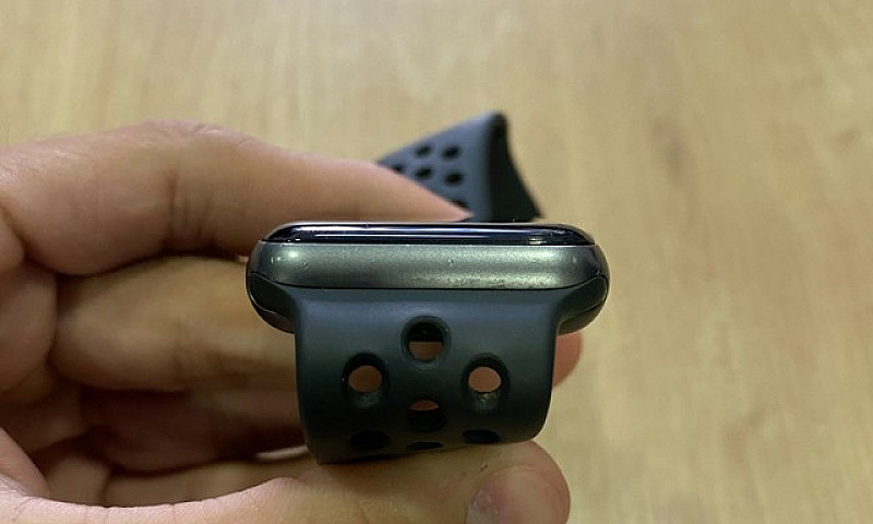 Loja Física. Apple W...