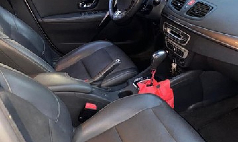 Fluence Sedan Dinami...