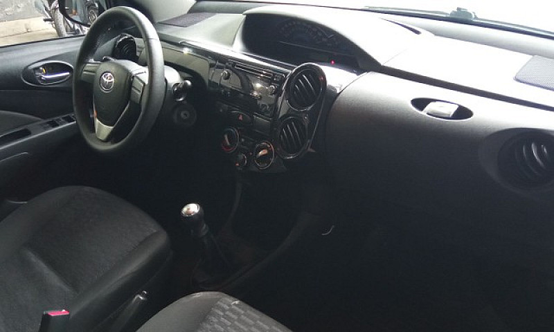 Etios 1.3X 2016 Comp...