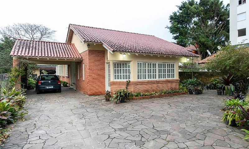 Casa Em Tristeza...