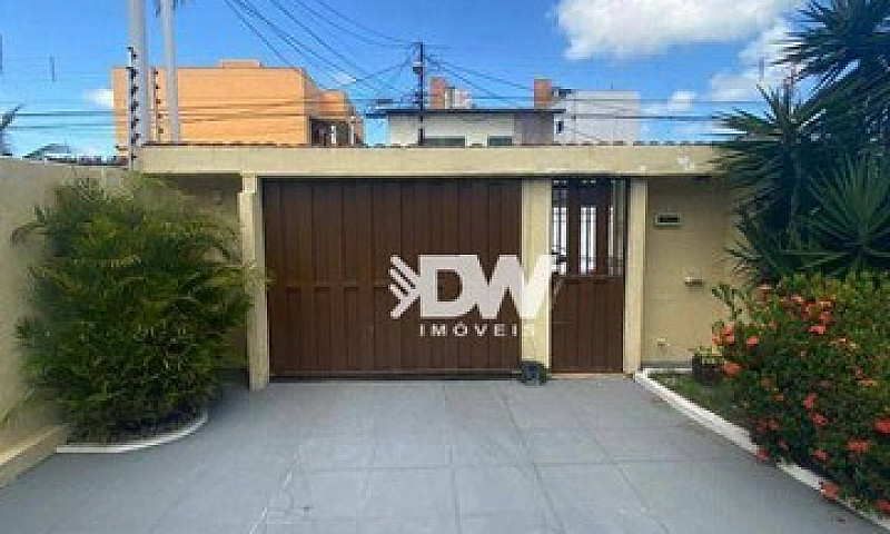 Casa Com 5 Dormitóri...