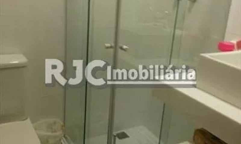 Apartamento De 196 M...