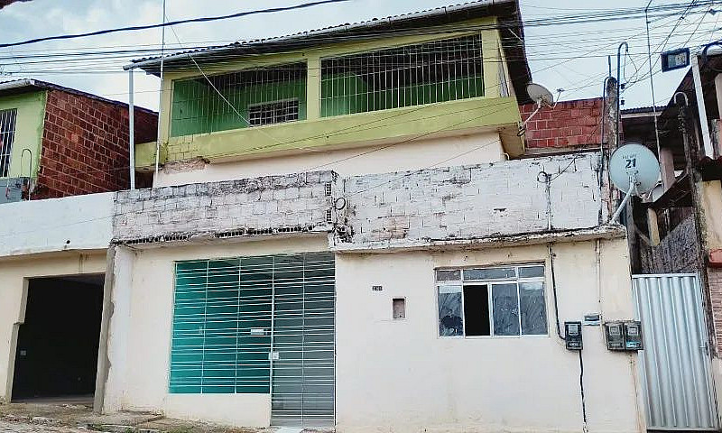 Aluguel De Casa: Rua...