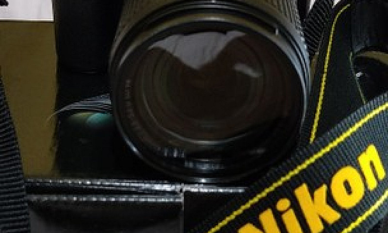 Nikon D7200 18-140 V...