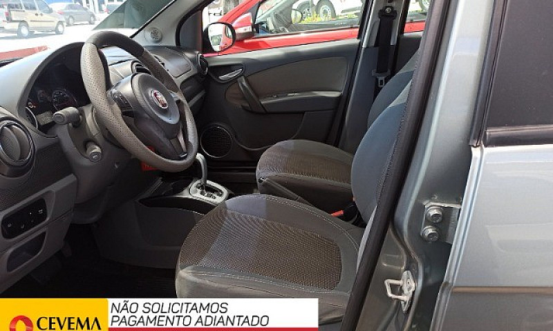Fiat Palio Essence 1...