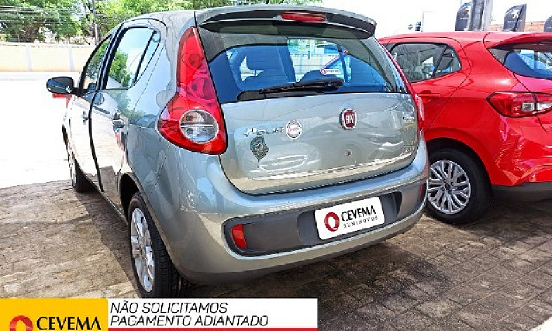 Fiat Palio Essence 1...