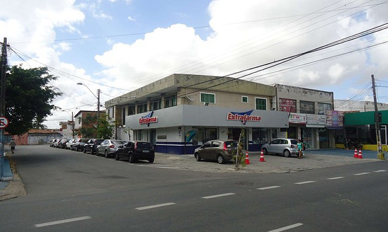 Rua Prof. Gomes De M...