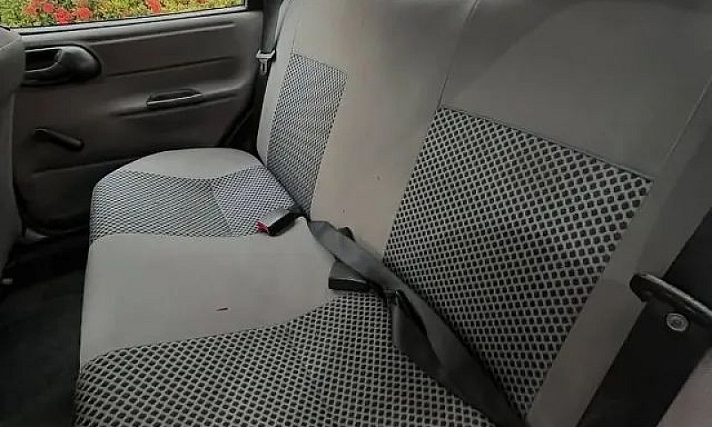 Chevrolet Classic Li...