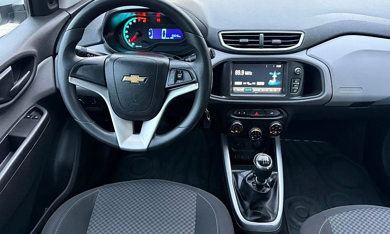 Chevrolet Onix Hatch...