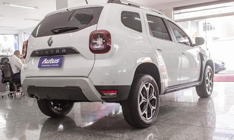 Renault Duster Iconi...