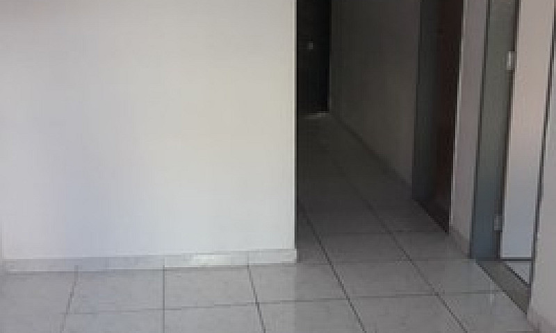 Aluga-Se Casa 3 Quar...