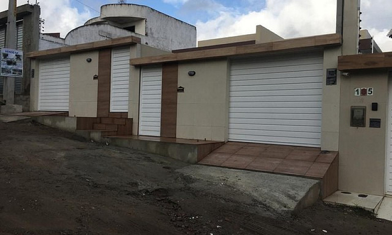 Vende Se Casa Em Gra...