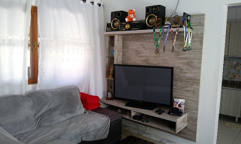 Linda Casa Mobiliada...