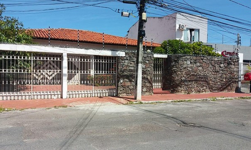 Casa Para Venda Em A...