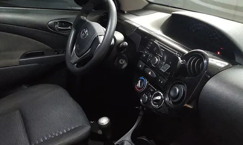 Etios 1.3 X Branco P...
