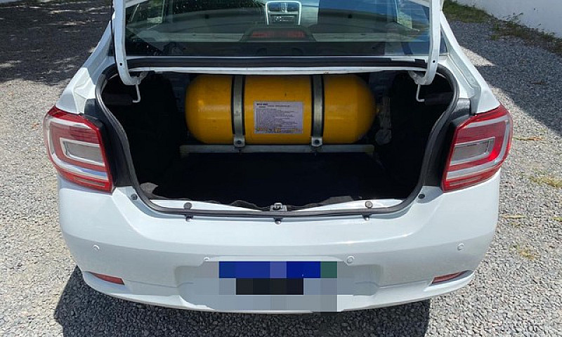 Renault Logan 1.0 20...