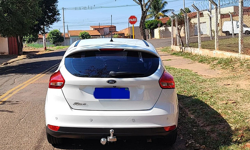 Ford Focus 1.6 S/Se/...