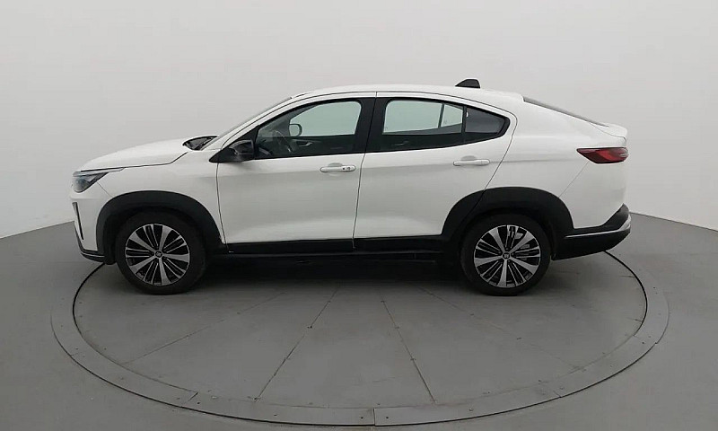 Fiat Fastback 2024 1...