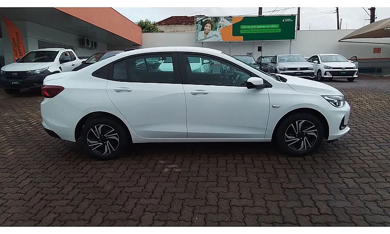 Chevrolet Onix Plus ...