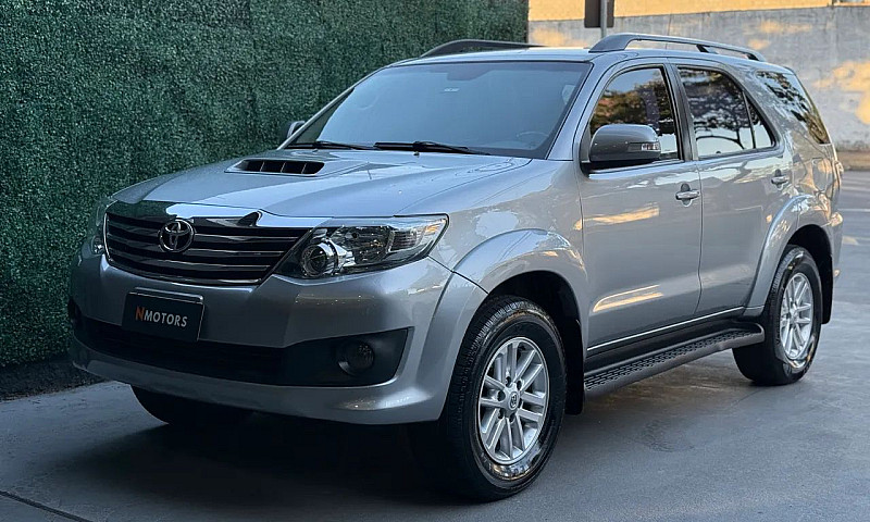 Toyota Hilux Sw4 Srv...
