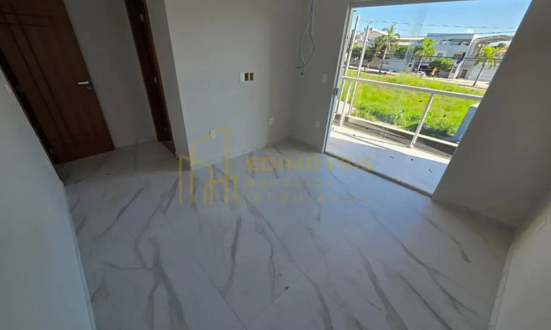 Casa Com 3 Quartos E...