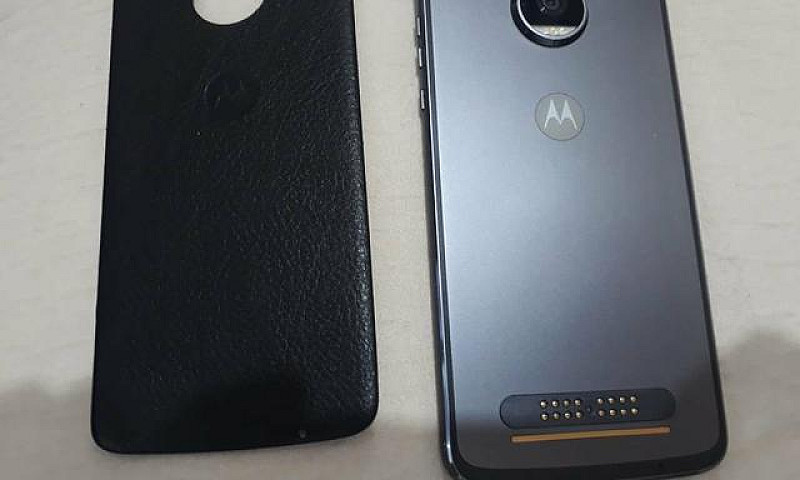 Moto Z2 Play...