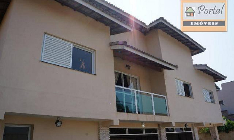 Casa Com 3 Dormitóri...