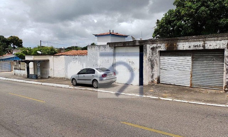 Casa Com 3 Dormitóri...