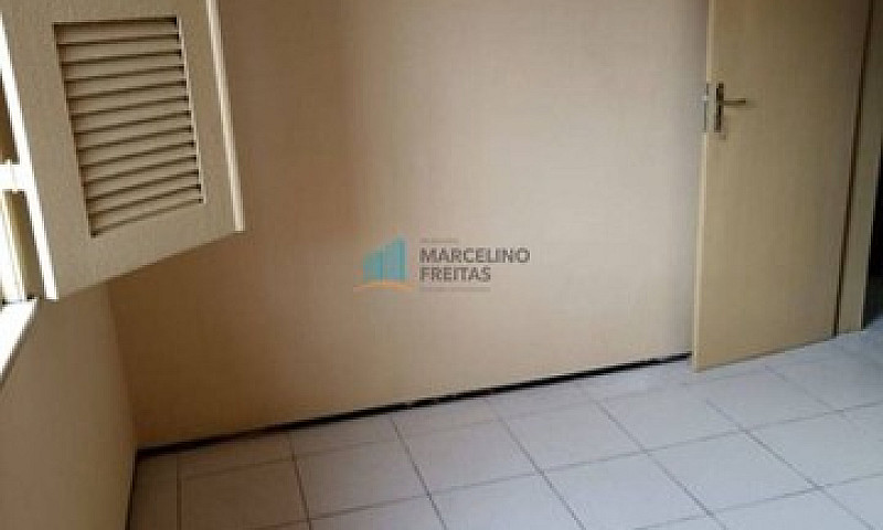 Ótima Casa Com 2 Qua...