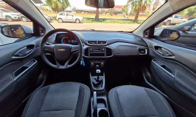 Onix 1.0 Lt Hatch An...