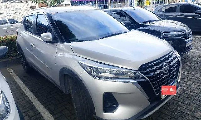 Nissan Kicks Exclusi...