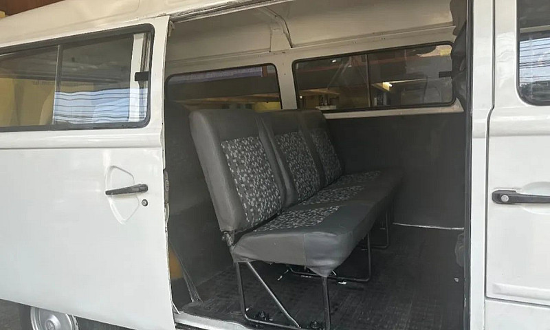 Volkswagen Kombi Sta...