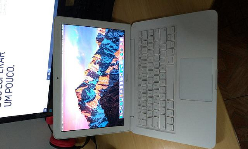 Macbook White...