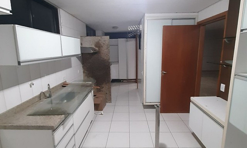 Apartamento Com 3 Su...