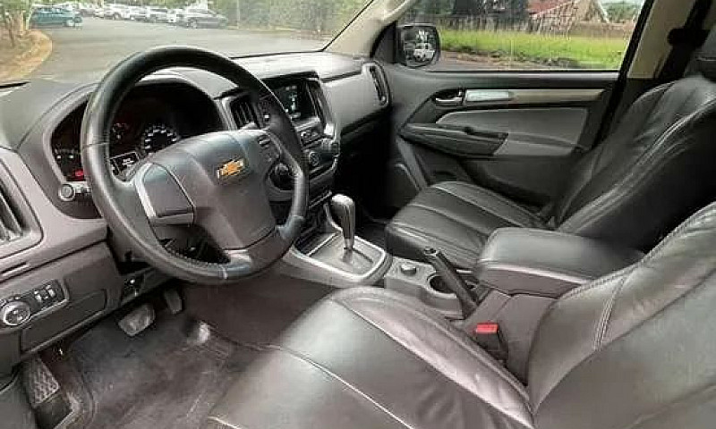S10 Pick-Up Lt 2.5 F...