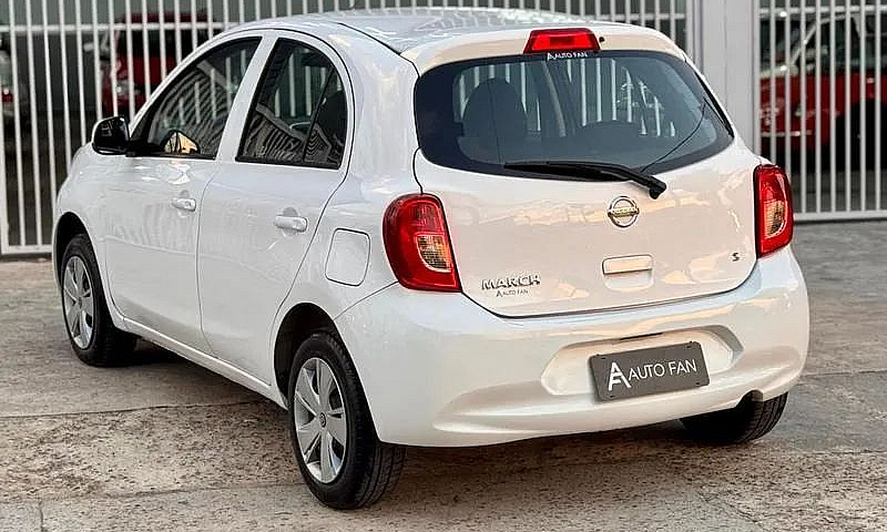 Nissan March S 1.0  ...