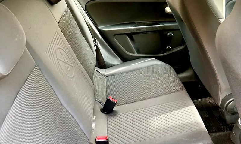 Volkswagen Up! Extre...