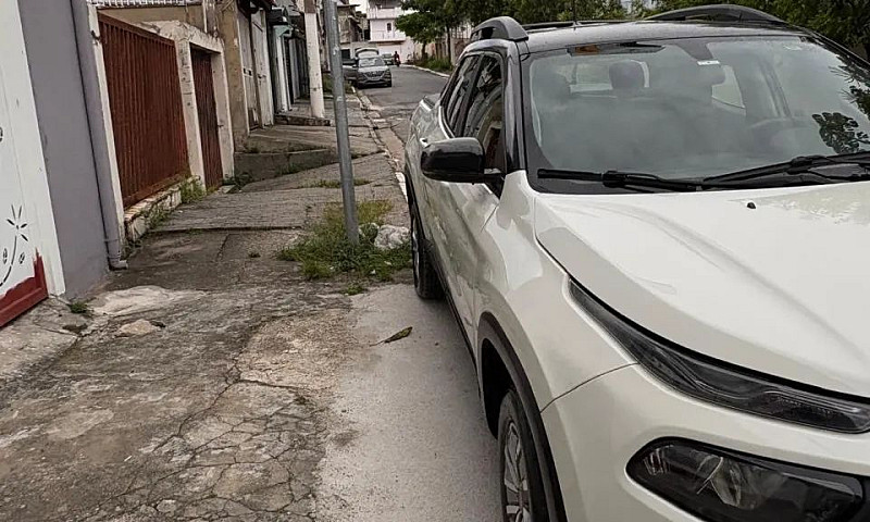 Fiat Toro Freedom 1....