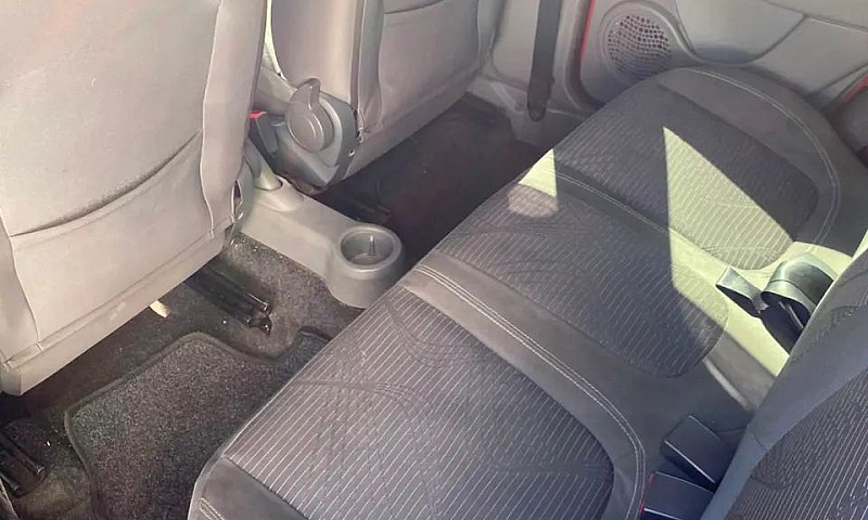 Fiat Palio Attractiv...