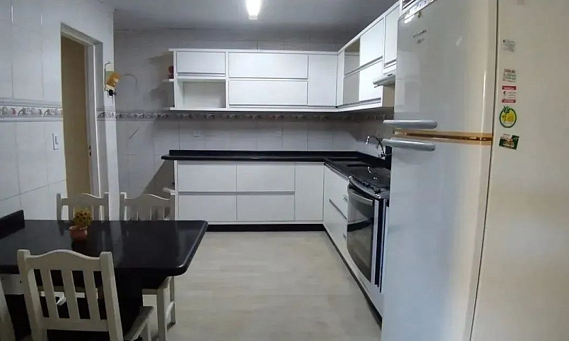 Aluga-Se Ótima Casa ...