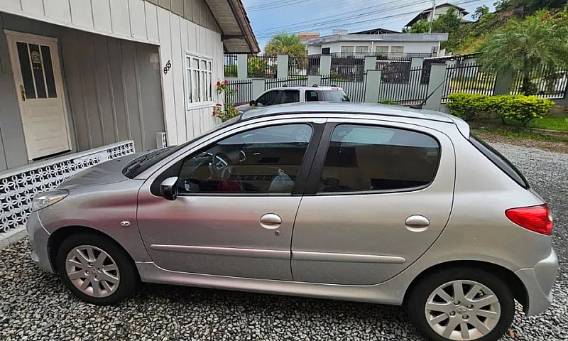 Peugeot 207 Xs 1.6 F...