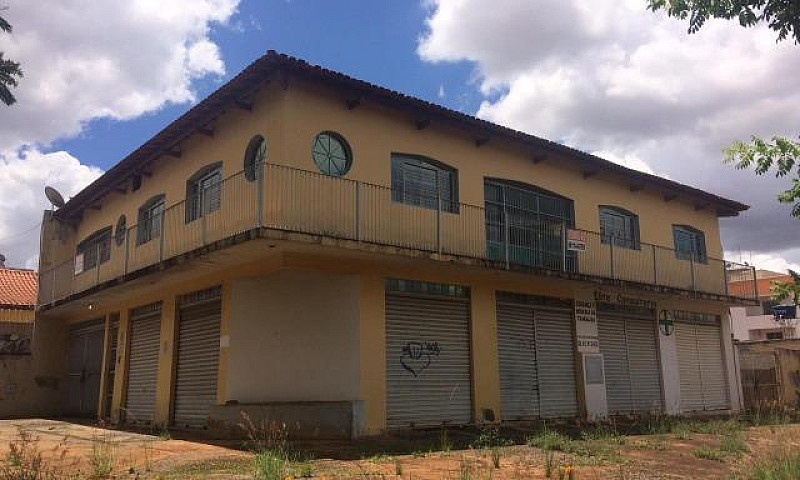 Casa Comercial Setor...