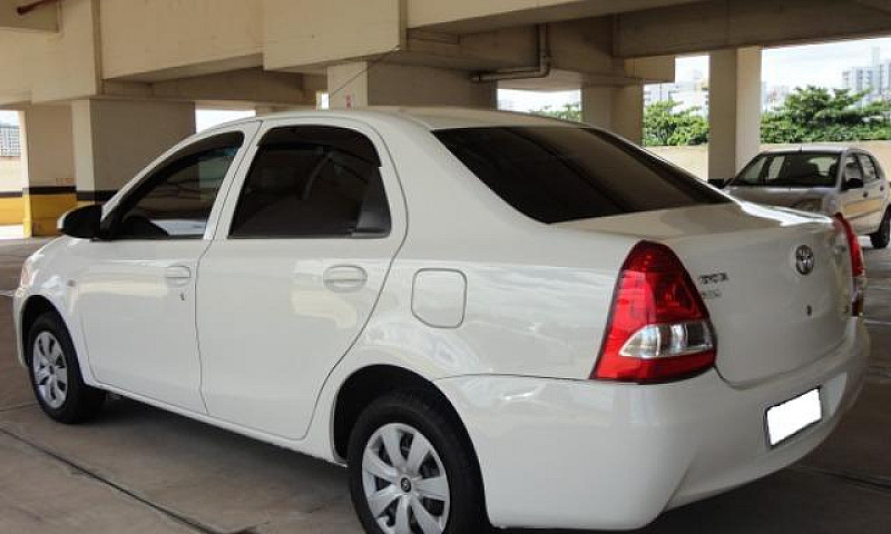 Etios 2015 Carro Est...