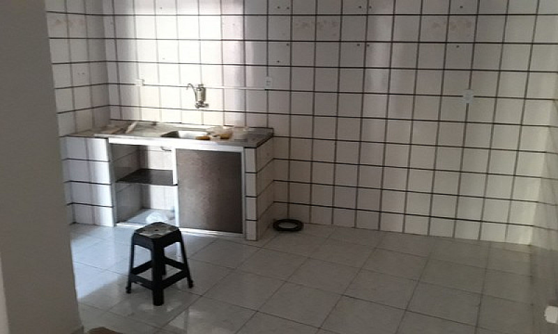 Aluga-Se Casa 3 Quar...
