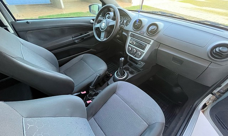 Vw Saveiro 1.6 2013 ...