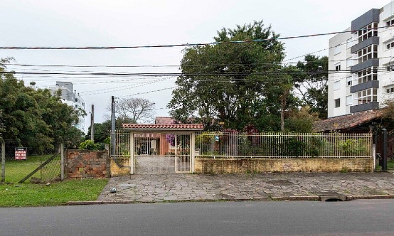 Casa Em Tristeza...