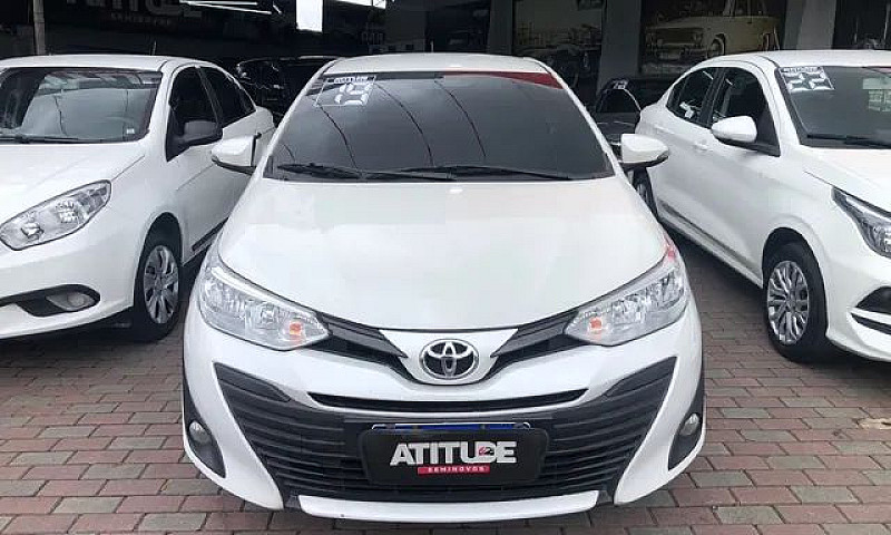 Toyota Yaris 2019 1....